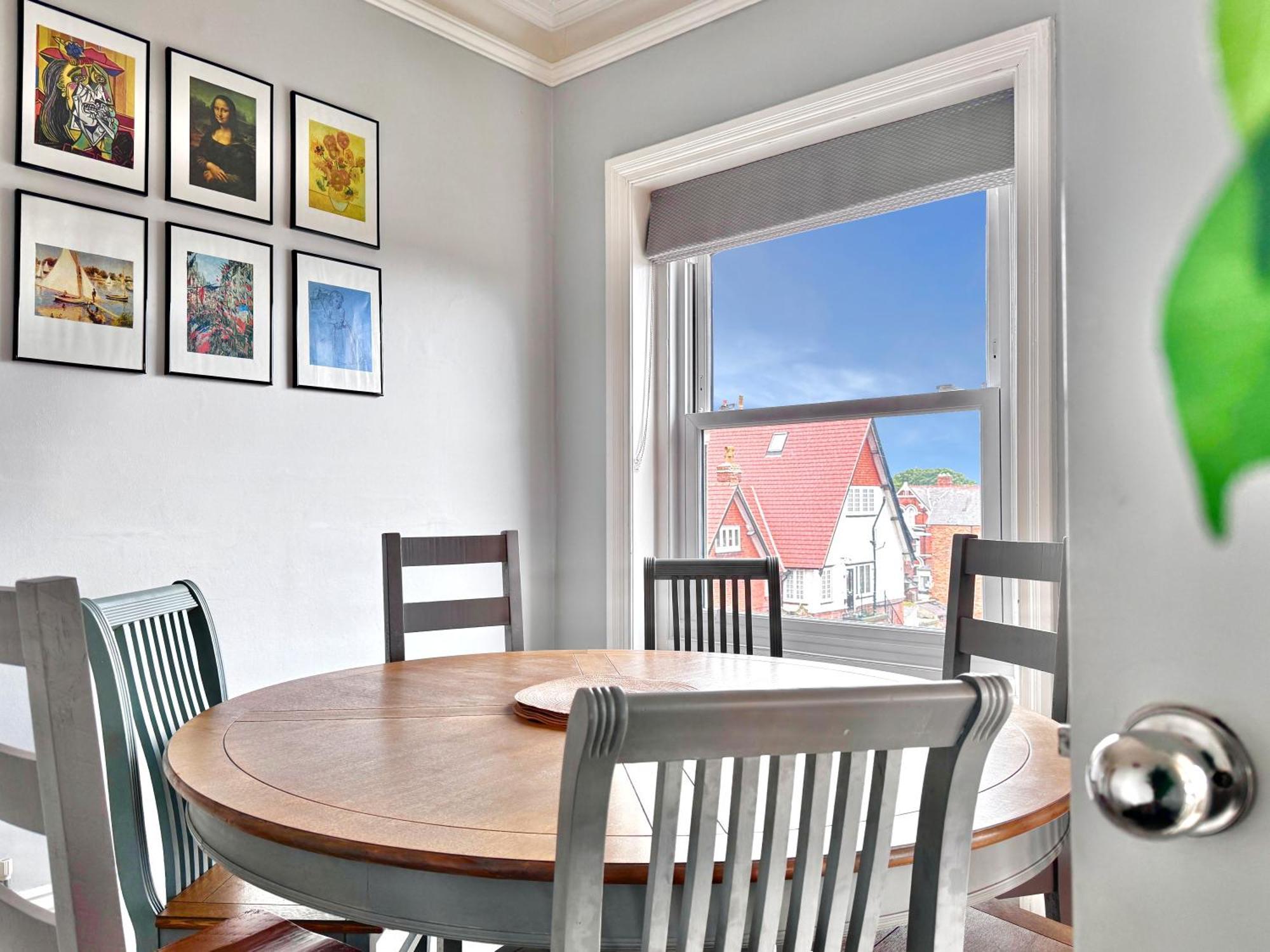 Apartment Victoria With Free Parking Scarborough Exterior foto