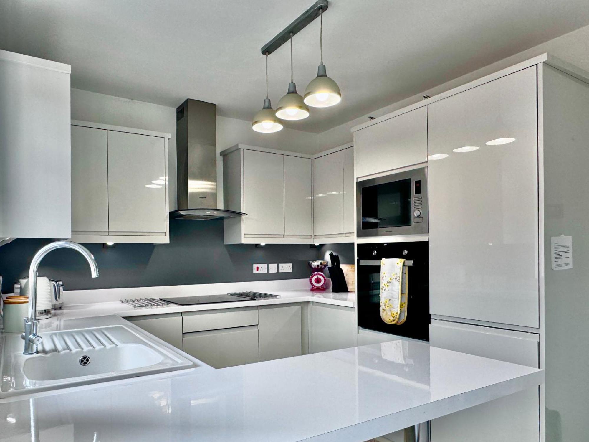 Apartment Victoria With Free Parking Scarborough Exterior foto